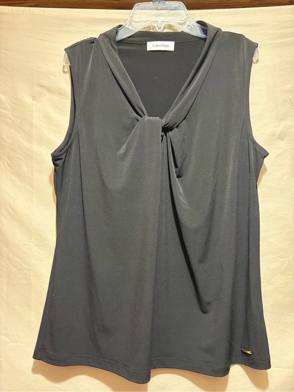 Calvin Klein Size L Knot-Front Sleeveless Camisole in Black